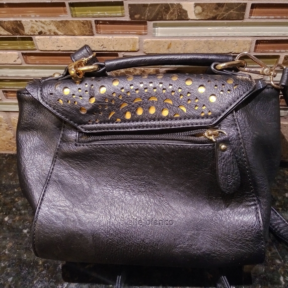 Crossbody - Picture 2 of 9